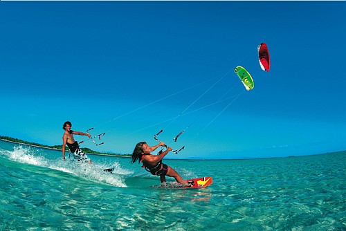 Abrirán en Cuba tres escuelas internacionales de kite surf